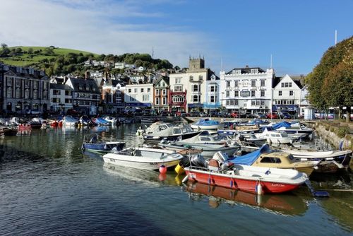 Tous les touristes vont à Londres ! Sortez des sentiers battus en découvrant ces 5 magnifiques villages anglais