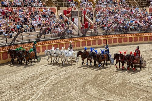 Parc Astérix, Puy du Fou, Walibi, Vulcania : ces parcs d’attraction vont rouvrir d’ici peu, voici les dates !