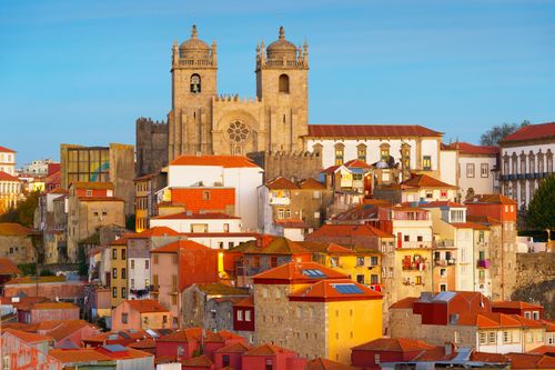 Das Viertel La Ribeira, das historische Zentrum von Porto
