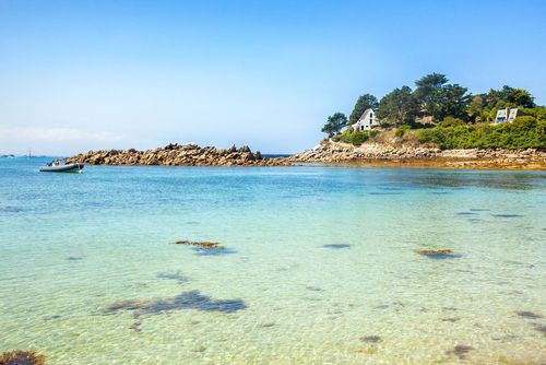5 îles bretonnes à visiter cet été pour un séjour mêlant balade en pleine nature, plages de rêve et paysages de carte postale !