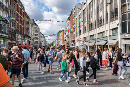 Ir de compras, darse un festín y pasear por la Braderie de Lille