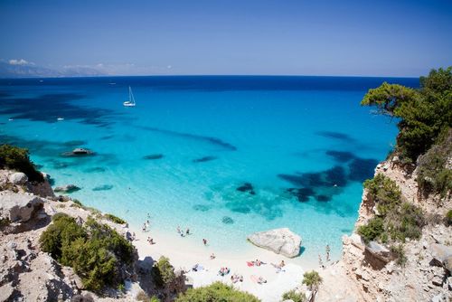 En Italie, ces 5 plages paradisiaques font partie des plus belles du pays ! Voici où les trouver