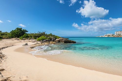 Paradis tropical : séjour de 7 nuits à Saint Martin avec vol et studio en bord de mer !