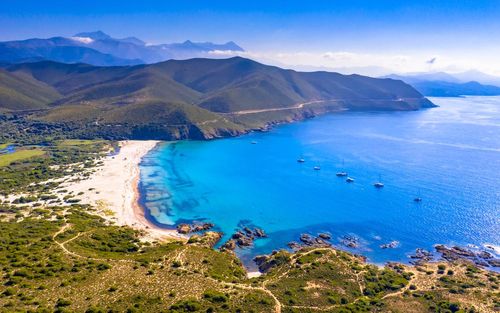 Cette épave mythique est devenue un spot de plongée réputé en Corse !