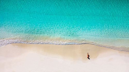 Où aller pour profiter des plus belles plages des Caraïbes ? Certaines destinations sont accessibles en vols directs depuis la France !