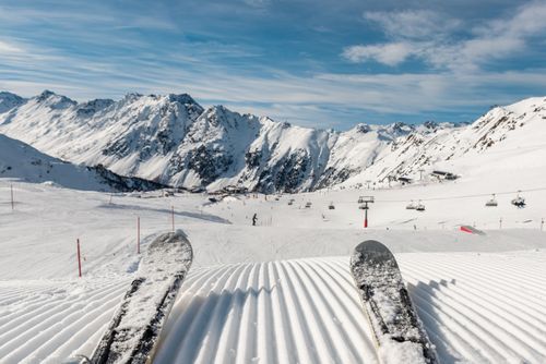 Sciare su piste immacolate con First Tracks