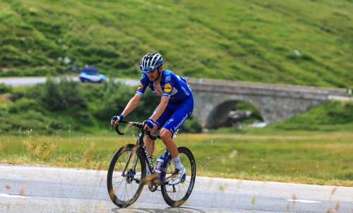 In bicicletta sul passo Iseran