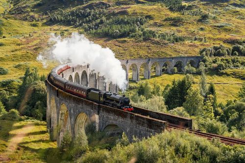 Le vrai Poudlard Express est en danger ! Le train d’Harry Potter est à l’arrêt en Ecosse, voici la raison