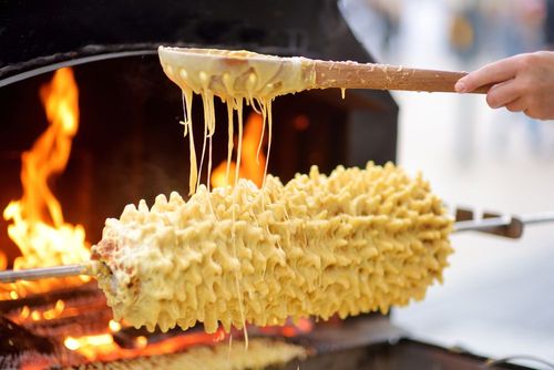 Voyage culinaire au cœur de Vilnius : à la découverte de la cuisine lituanienne