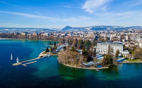 Saviez-vous que le lac d'Annecy renferme de nombreux mystères ? A connaître avant votre visite (certains mythes pourraient impacter votre avenir)
