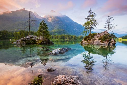Frontalier à la France, ce pays regorge de trésors naturels et culturels insoupçonnés ! 
