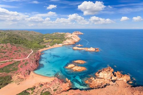 Minorque : tour d'horizon des spécialités culinaires à déguster seulement sur cette île des Baléares (la mayonnaise se mange en dessert) !