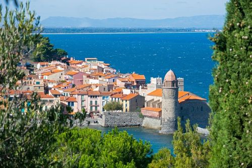 Merveille de la côte Vermeille, Collioure regorge de bonnes adresses ! Voici 4 restaurants et bars à tester