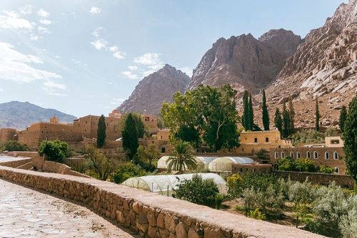 Inscrit au patrimoine mondial de l'UNESCO, ce monastère au milieu du désert est un véritable joyau du Sinaï 
