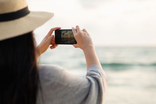 Marre de rater vos photos de vacances ? Voici le guide ultime pour réussir vos photos de voyage avec un smartphone