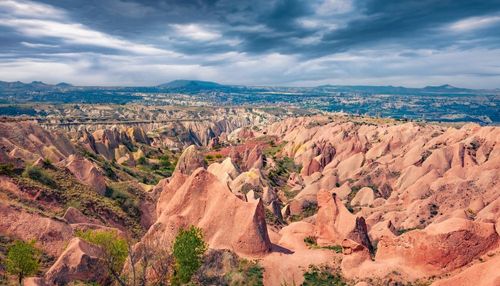 La valle rosa e rossa della Cappadocia