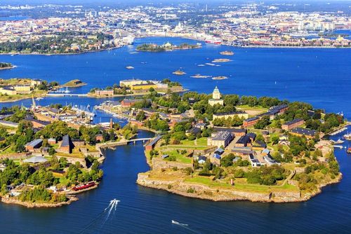 À Helsinki, ce site classé à l’UNESCO vous plongera dans une forteresse digne d’un film historique !