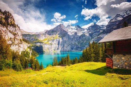 Frontalier à la France, ce pays réputé pour sa nature regorge de sites exceptionnels !