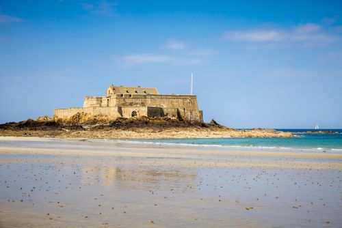 El Fuerte Nacional de Saint-Malo, cargado de historia