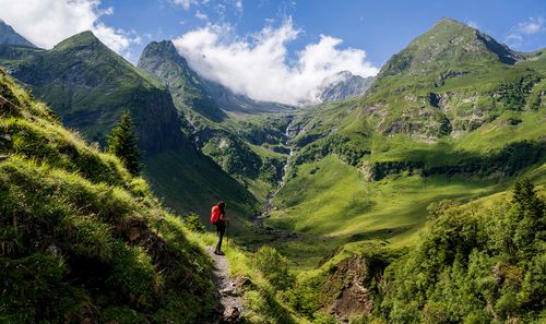 Dans les Pyrénées, le GR10 n’a rien à envier au GR20 en Corse ! Petit guide avant de se lancer à l’assaut de cette randonnée (pour les plus expérimentés)