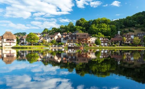 Ces 4 villages pittoresques font partie des plus beaux de France… Il y en a peut-être un près de chez vous !