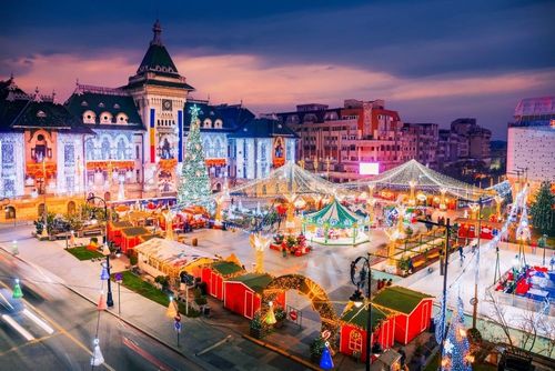 Vous ne devinerez jamais où se trouve le marché de Noël le plus spectaculaire d'Europe
