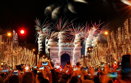 Le programme du Nouvel An 2025 sur les Champs-Elysées vient d’être dévoilé !