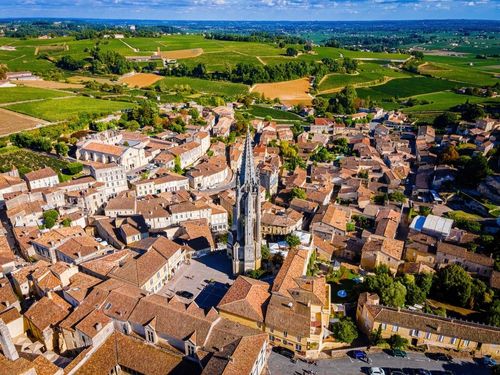 Situés à moins d’1h30 de Bordeaux, ces 3 villages sont tous labellisés “Plus Beaux Villages de France”