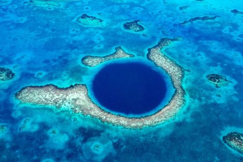 Impressionnant, ce grand trou bleu est classé au patrimoine mondial de l'UNESCO ! Voici où le trouver
