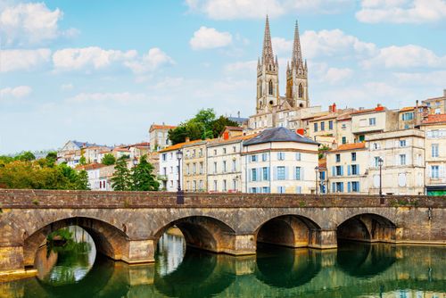Cette ville est la moins chère de France : peu touristique, elle mérite pourtant une visite cet automne !
