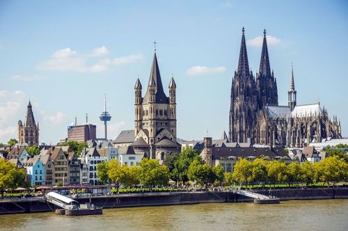 Entdecken Sie den Charme der Kölner Altstadt: Eine Reise durch Geschichte, Kultur und Genuss