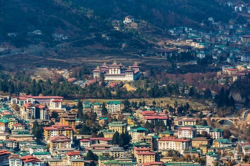 Perchées au milieu des montagnes, ces grandes villes font partie des plus hautes du monde !