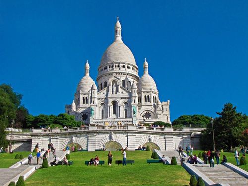 Tout le monde connaît le Sacré-Cœur, en haut de la butte Montmartre, mais connaissez-vous le secret de sa blancheur ?