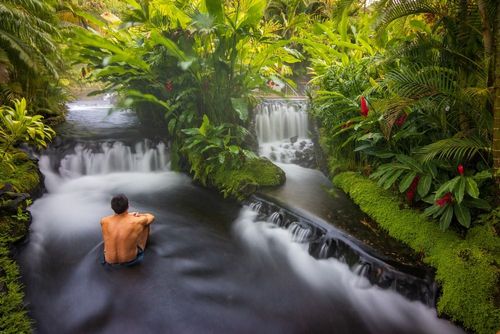 Sources d’eau chaude, massages aux fruits ou bain de forêt… Voici 3 activités bien-être à faire au Costa Rica pour se reconnecter à la nature