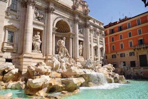 A Rome, si vous jetez une pièce dans cette célèbre fontaine, vous contribuerez sans le savoir à soutenir une cause caritative !