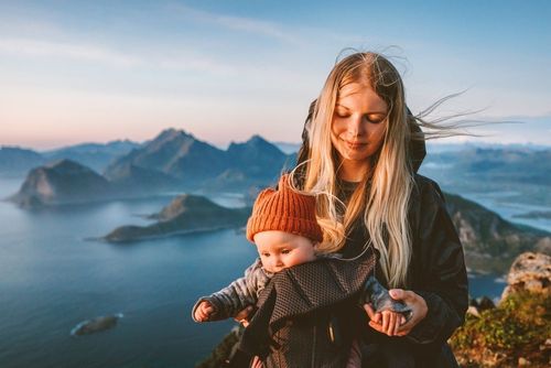 4 destinations calmes pour partir avec votre bébé en hors saison