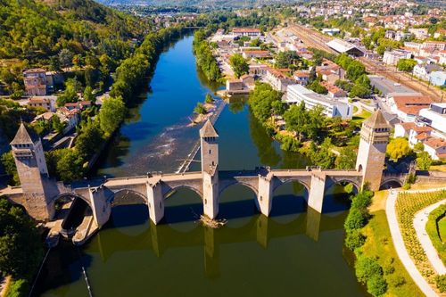 Véritables bijoux d'architecture, ces 4 ponts français méritent d'être admirés au moins une fois !  Voici où les trouver