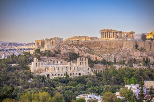 Entre sites incontournables et villages méconnus, voici les lieux à ne pas manquer en Grèce