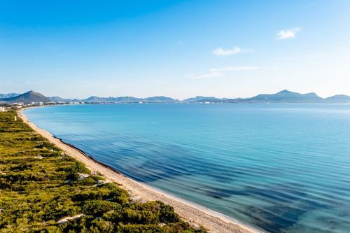  À la découverte des plus belles plages de Majorque entre criques secrètes, sable doré et eaux turquoise