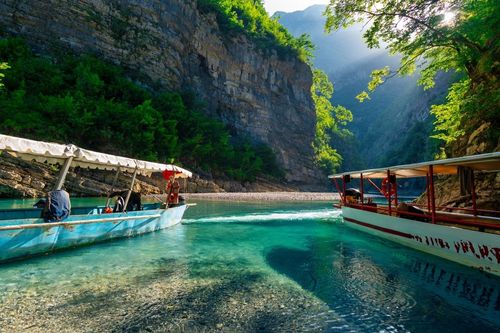 Où se baigner en Albanie ? 3 lieux où vous rafraîchir dans ce pays encore épargné du tourisme de masse
