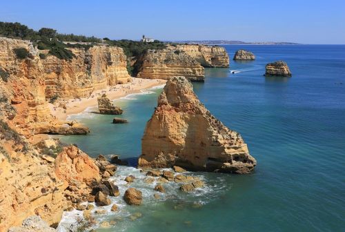 Activités ludiques, culturelles, sportives… L'Algarve est LA destination pour des vacances en famille ! Voici ce qui vous attend