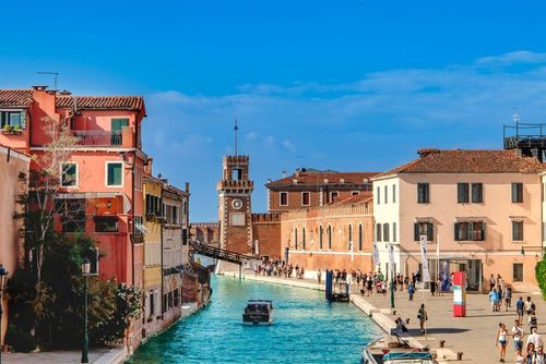 Partez 3 jours à Venise dans un hôtel 4* au bord du Grand Canal avec petits-déjeuners et vols inclus dès 354 € pour 2 personnes !