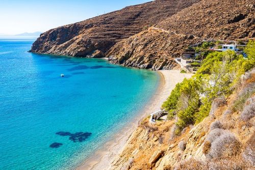 En 2025, échappez à la foule ! 5 îles grecques moins connues, mais toutes aussi belles à explorer