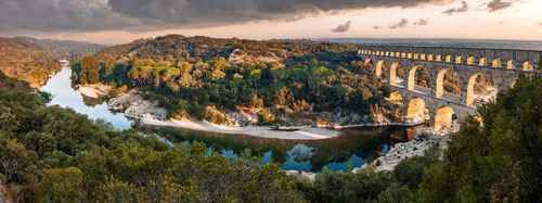 Oubliez le Verdon, dans le Gard ces gorges offrent des paysages grandioses (et plein d'activités) ! 