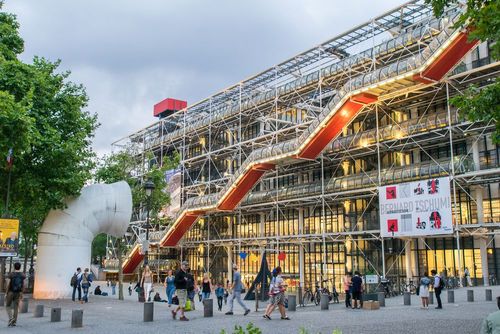 Le Centre Pompidou accueille l’une de ses dernières expositions avant sa fermeture de 5 ans (à visiter tant qu’il est encore temps !)