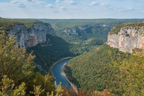 Viaggio in auto sulle più belle strade dell'Ardèche