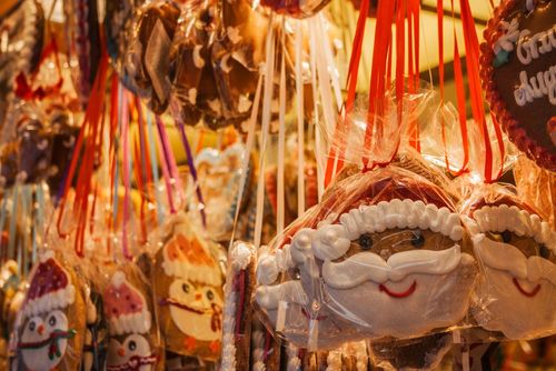 Oubliez la Laponie, cette commune située à moins d’une heure de Tours accueille le village du Père Noël !