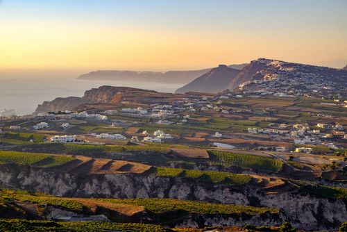 Assyrtiko und die Weine von Santorini