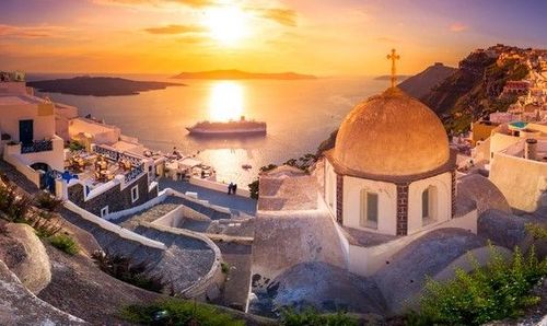A Santorin, les couchers de soleil sont magnifiques ! Voici les meilleurs lieux où en profiter selon nous