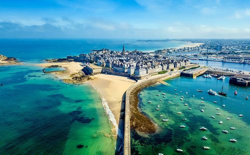 Leyendas, especialidades, información insólita... ¡todo lo que necesita saber antes de ir a St Malo!